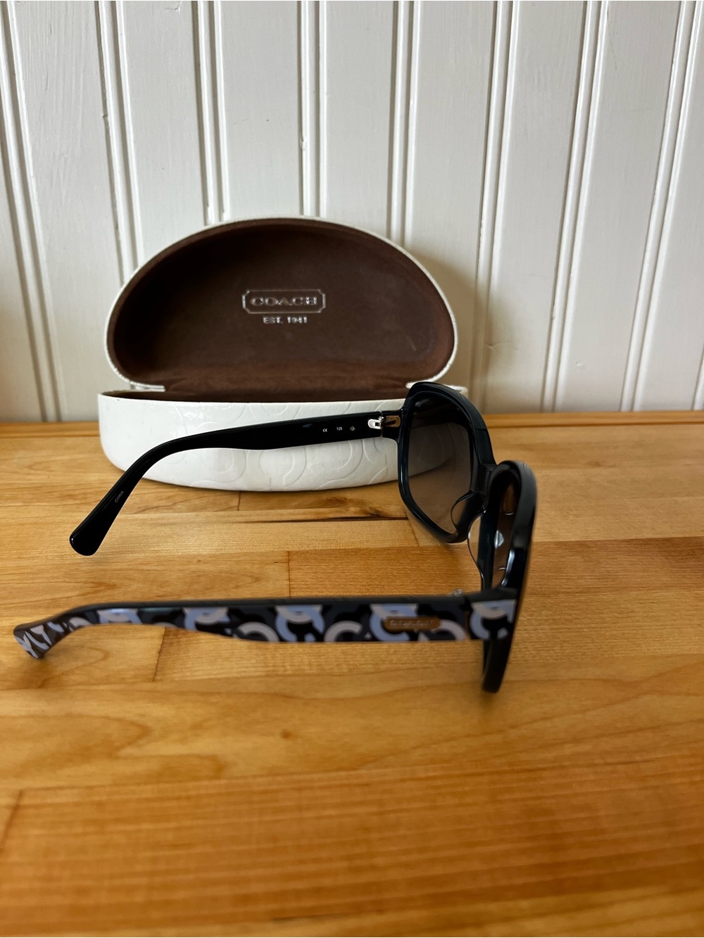 COACH Oversized Sunglasses S2029 - Picture 6 of 13